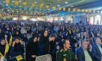 برگزاری اجتماع بزرگ دختران سیرجانی به مناسبت ولادت حضرت معصومه(س)